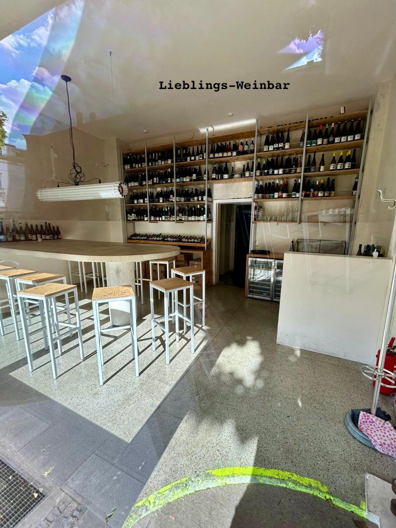 Feelslikehome - Urbane Altbauwohnung Mit Dachterasse& Parkplatz Bochum Exterior foto